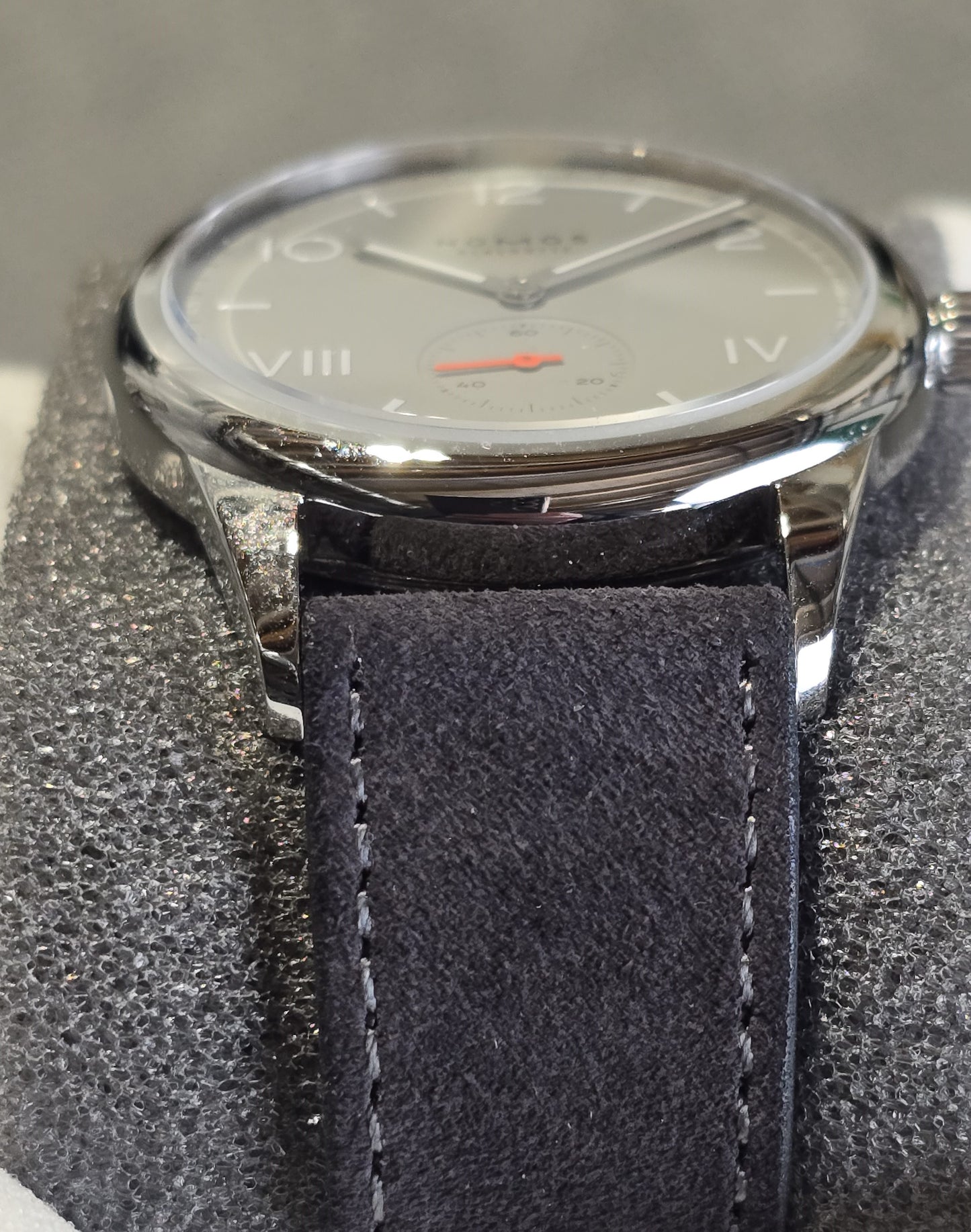 Nomos  Club Campus 38 Absolute Gray