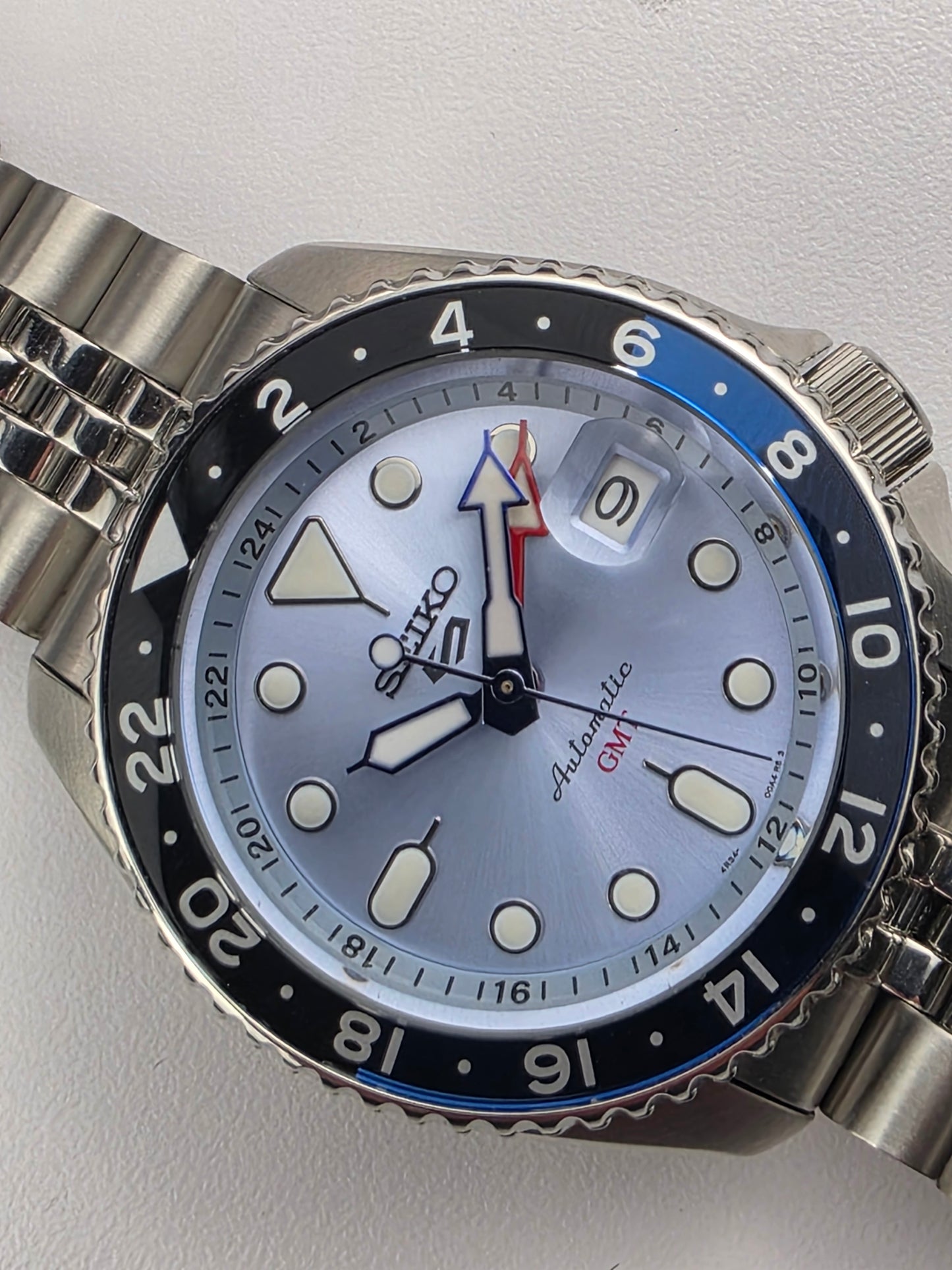 Seiko 5 Sports GMT SSK 029K1 Ice Blue