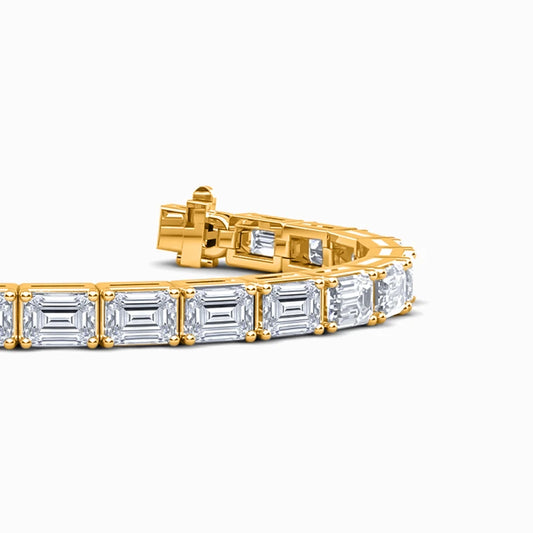 East to West Emerald Lab Diamond Bracelet in Yellow Gold (12 Carat)