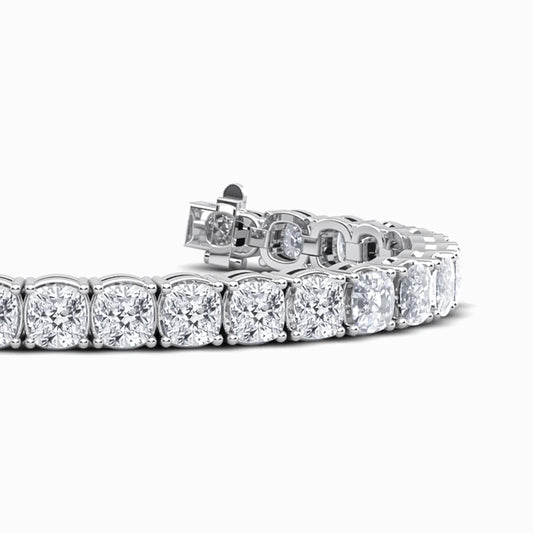 Cushion Lab Diamond Bracelet in White Gold (28 Carat)