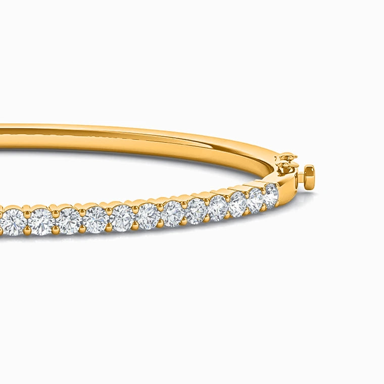 Lab Diamond Bangle in Yellow Gold (1.00 Carat)