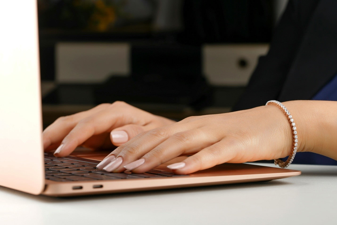 How to Clean a Tennis Bracelet at Home Without Dulling the Shine