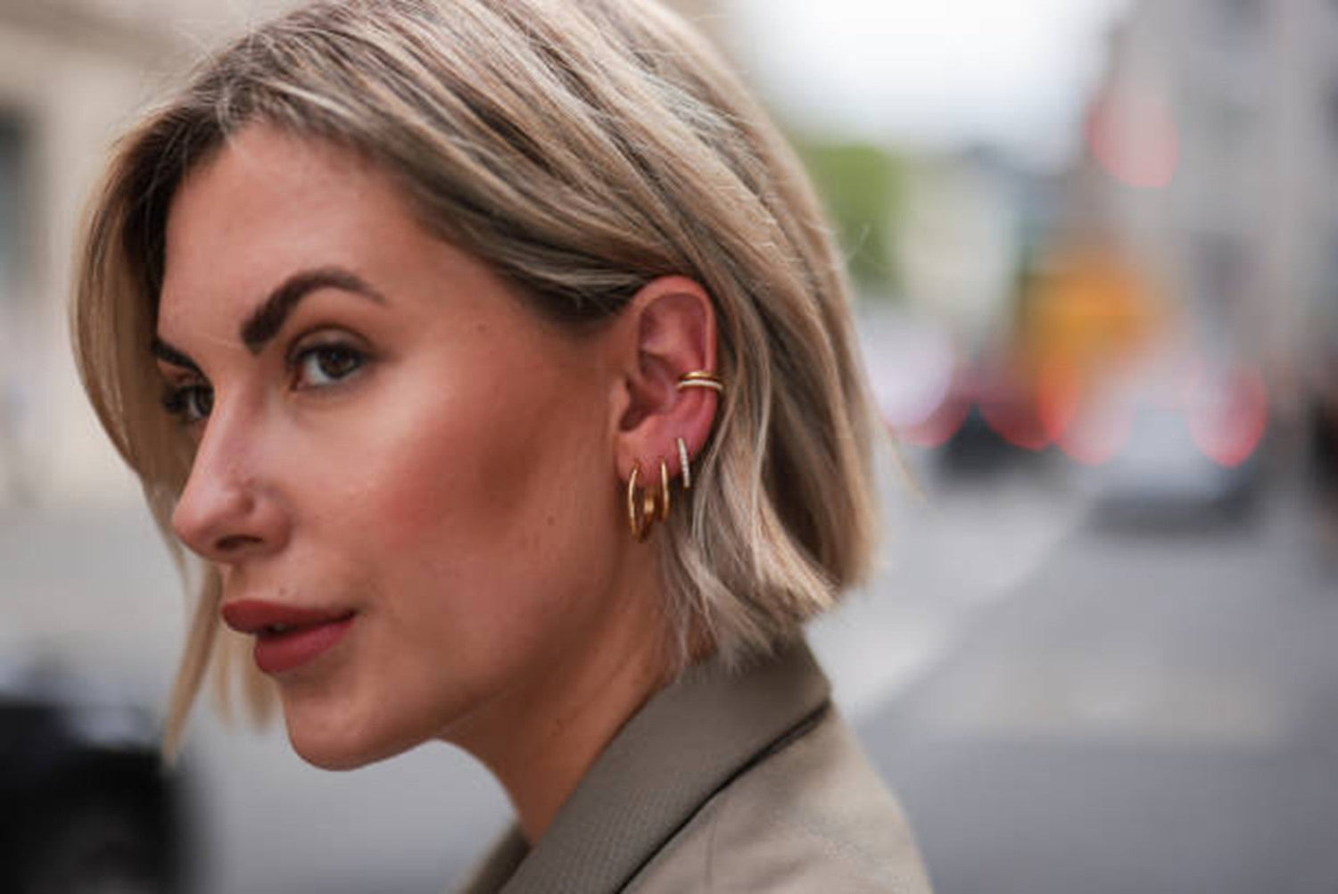 Huggie Earrings vs Hoops: Which Style Is More Comfortable