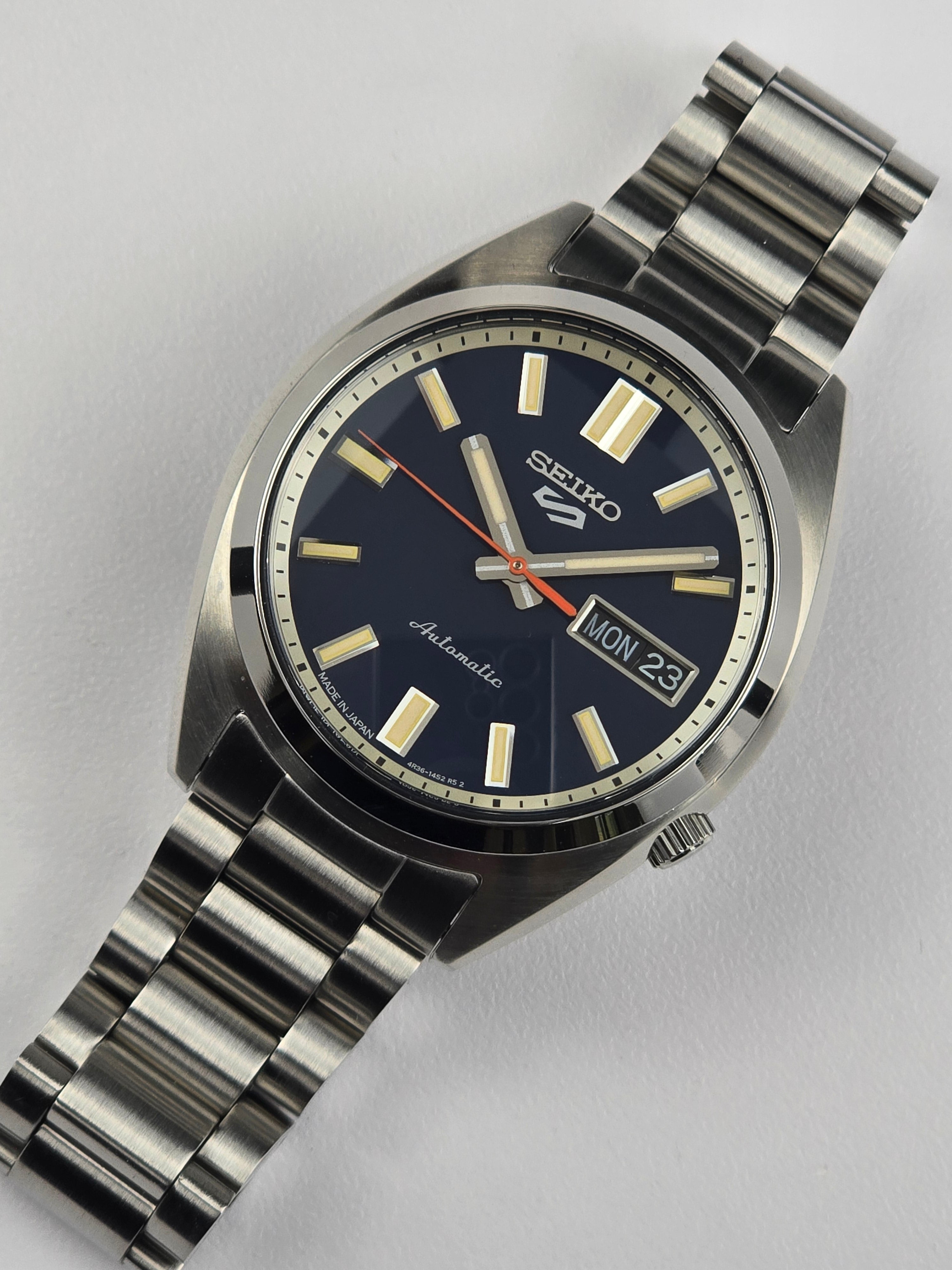 Seiko 5 Sports SRPK87 – RF Jewelers