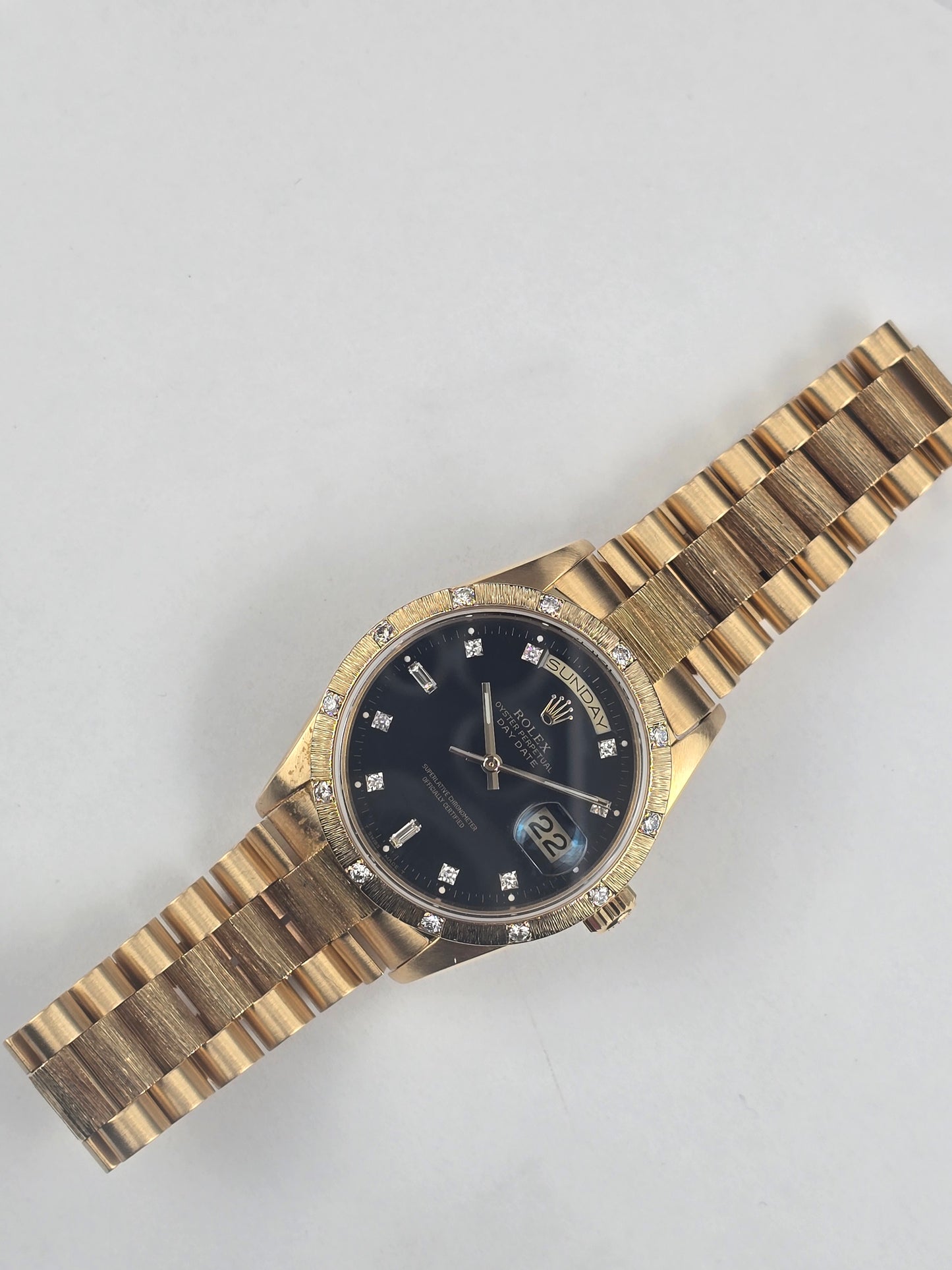 36mm Gold Day-date w-Black Dial Bark-Diamond