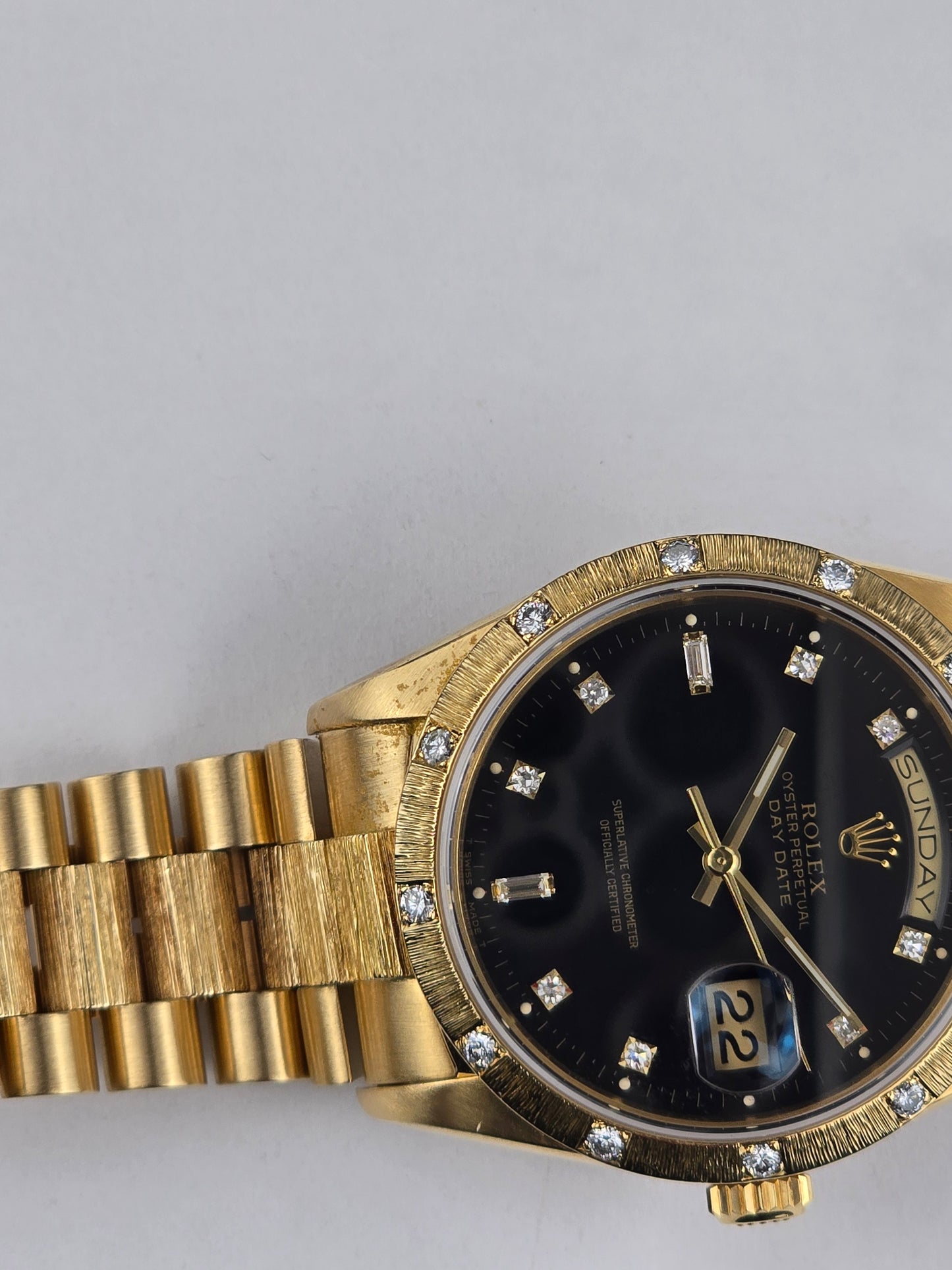 36mm Gold Day-date w-Black Dial Bark-Diamond