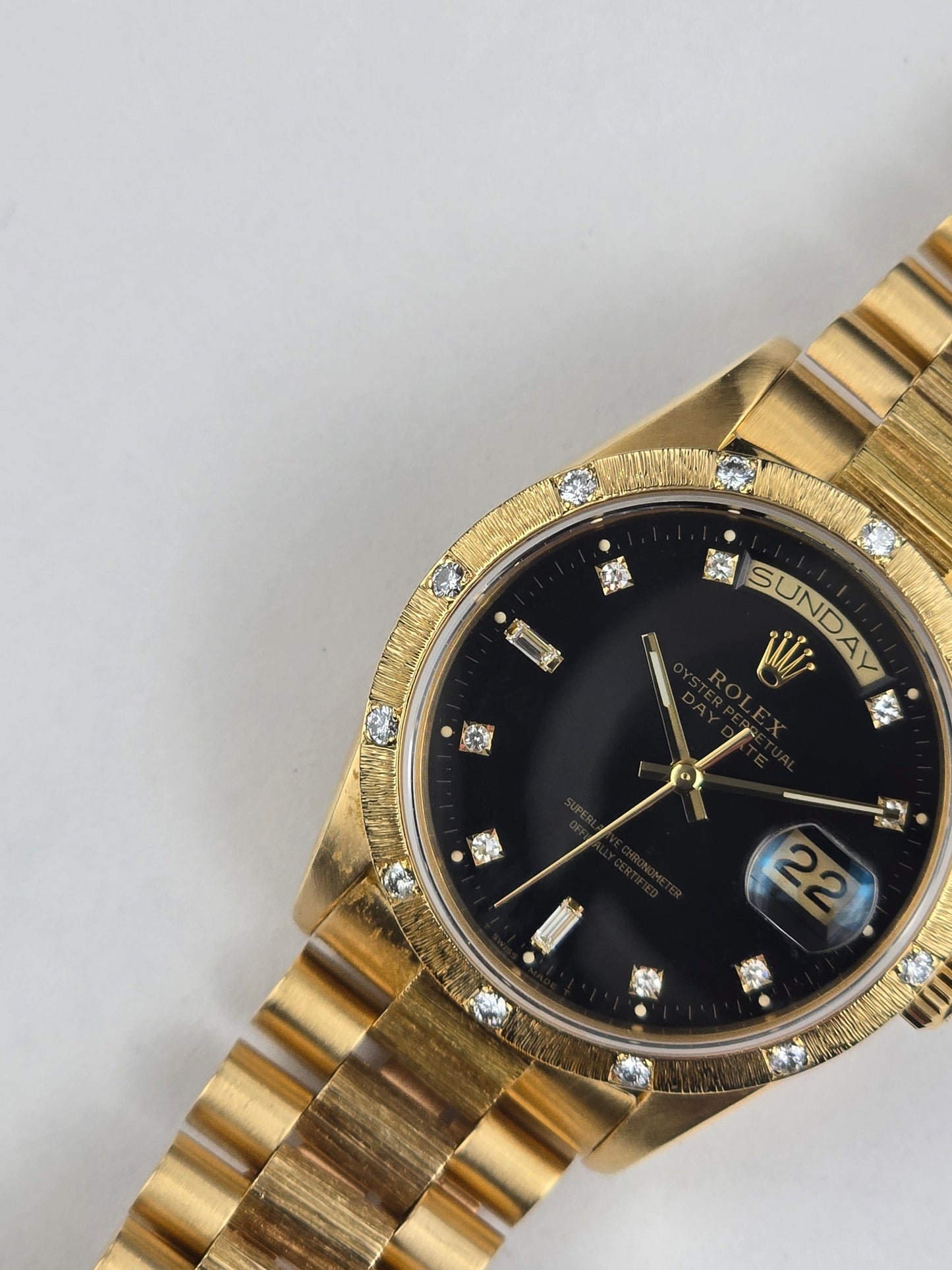 36mm Gold Day-date w-Black Dial Bark-Diamond