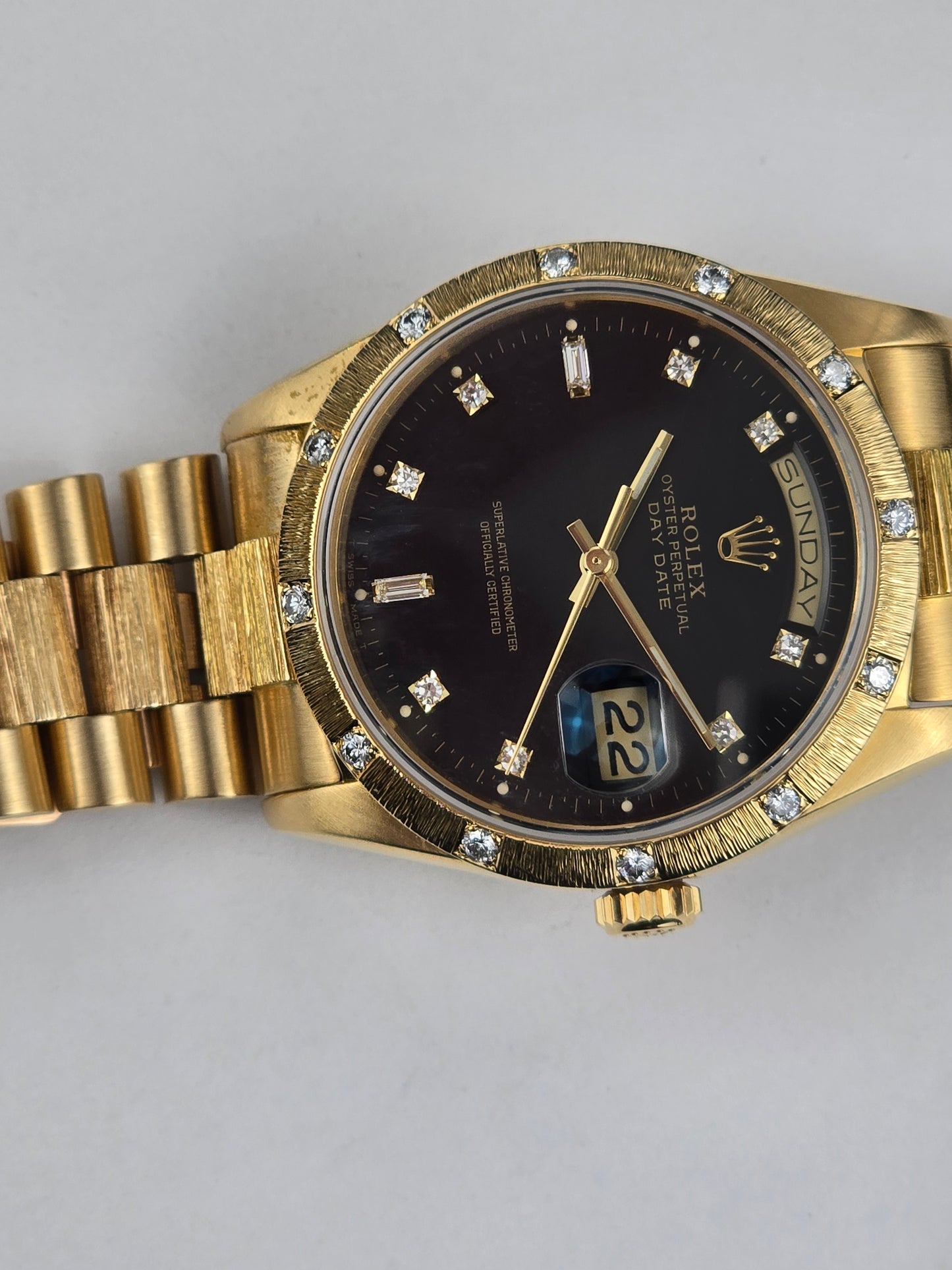 36mm Gold Day-date w-Black Dial Bark-Diamond