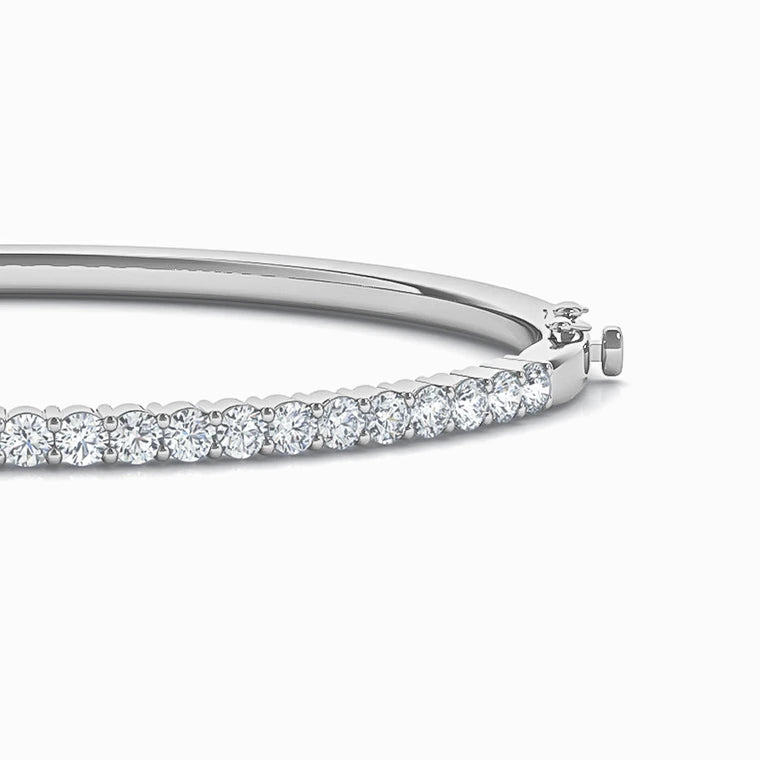 Lab Diamond Bangle in White Gold (1.00 Carat)